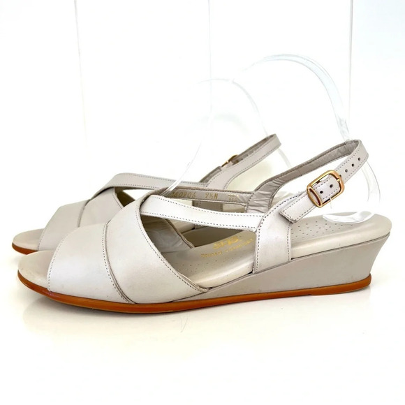 SAS Caress Cross Strap Wedge Sandal in Bone Size 9.5 - Picture 3 of 12